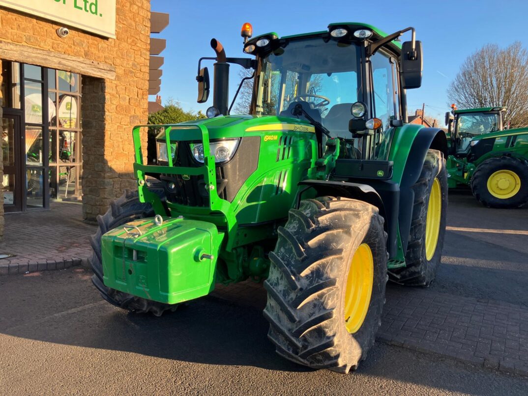 John Deere 6140M