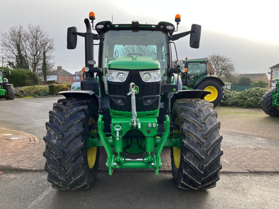 John Deere 6R 155