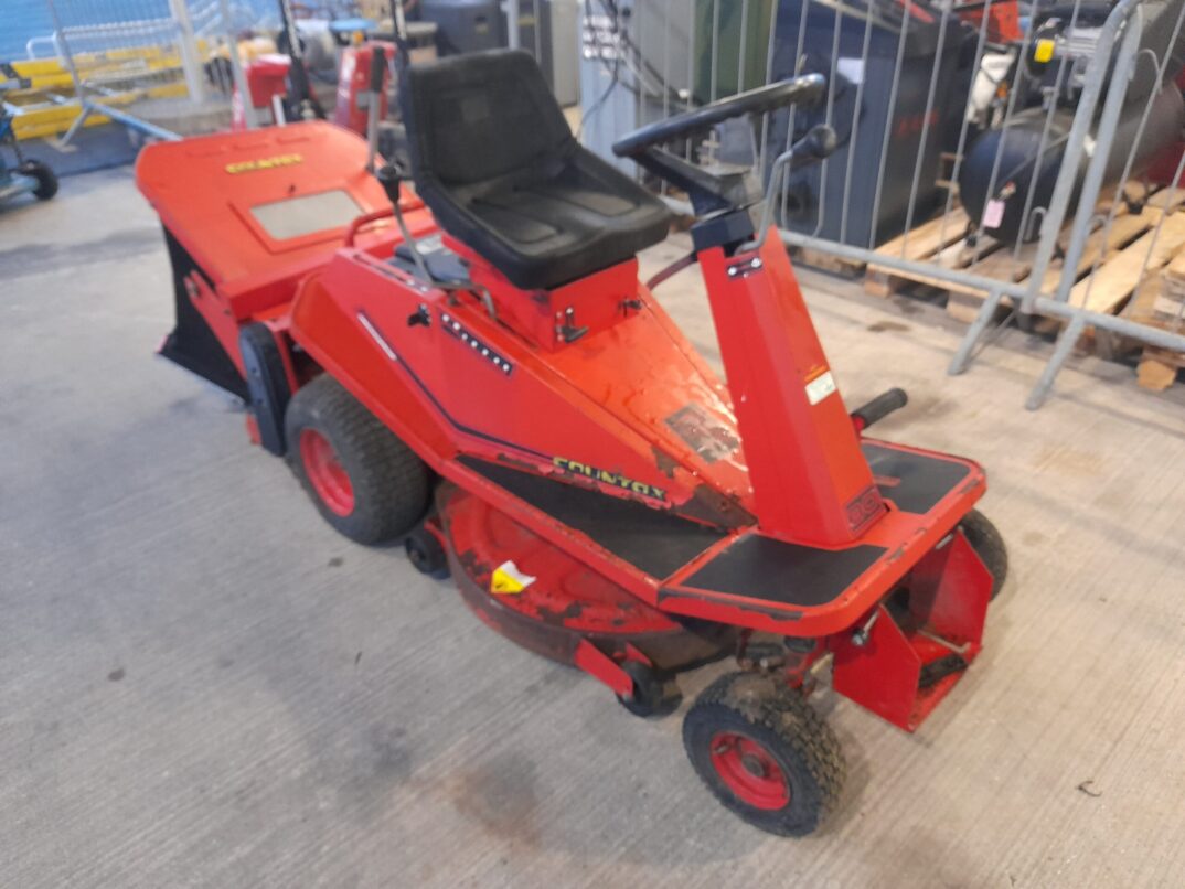 Countax Ride on Mowers For Auction on:2025-02-05