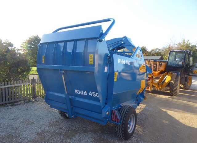 1 Kidd 450 Trailed Bale Shredder full