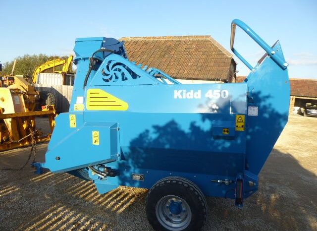 1 Kidd 450 Trailed Bale Shredder full