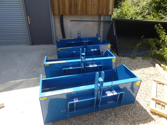 1 Fleming 5ft Transport Box