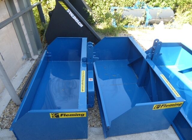 1 Fleming 5ft Transport Box full