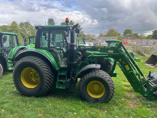 John Deere 6100M