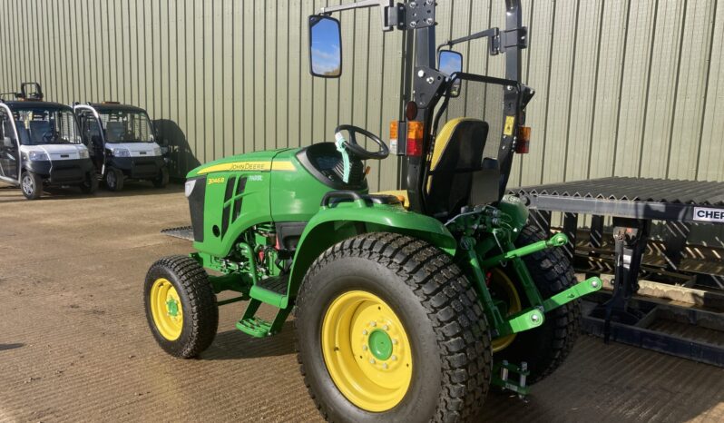 John Deere 3046R full