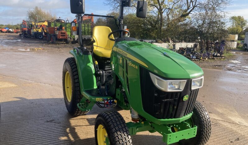 John Deere 3046R full