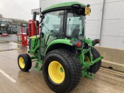 John Deere 4066R full