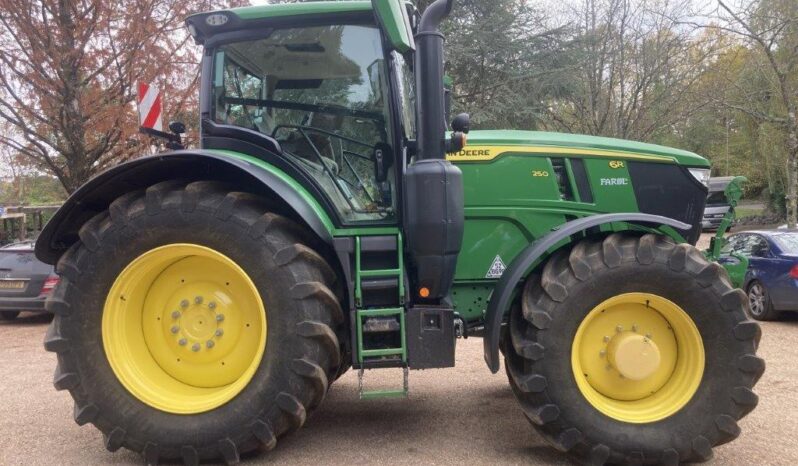 John Deere 6R 250 full