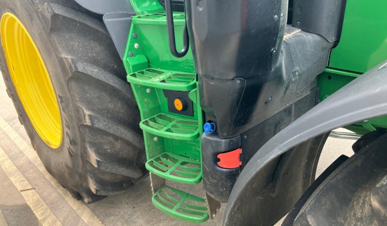 John Deere 6215R full