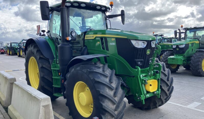 John Deere 6R 215 full