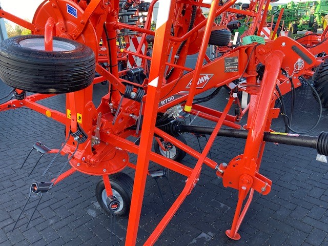 KUHN GF 8700