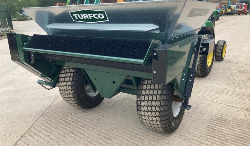 Turfco METE-R-MATIC XL Top Dresser full