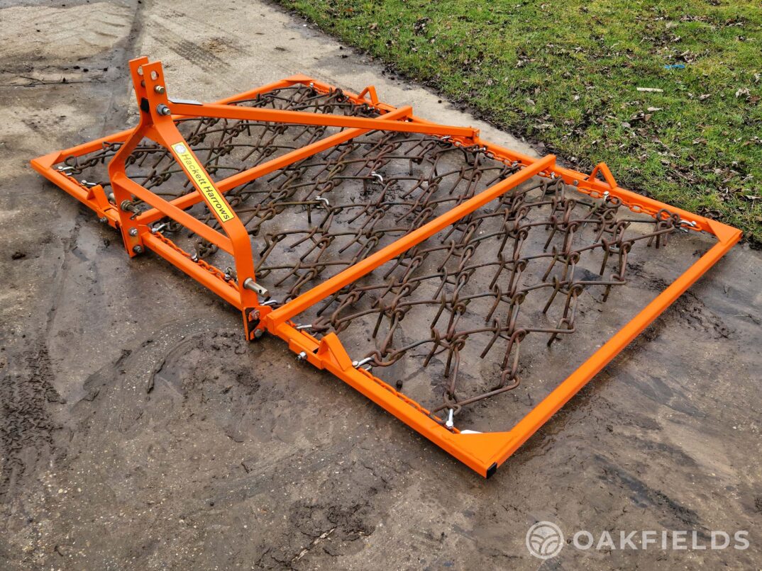 Hackett 8’/2.4m folding chain harrows