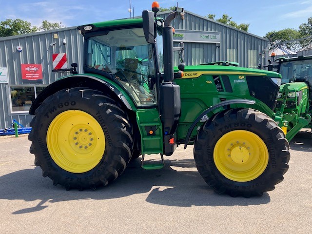 John Deere 6R 195