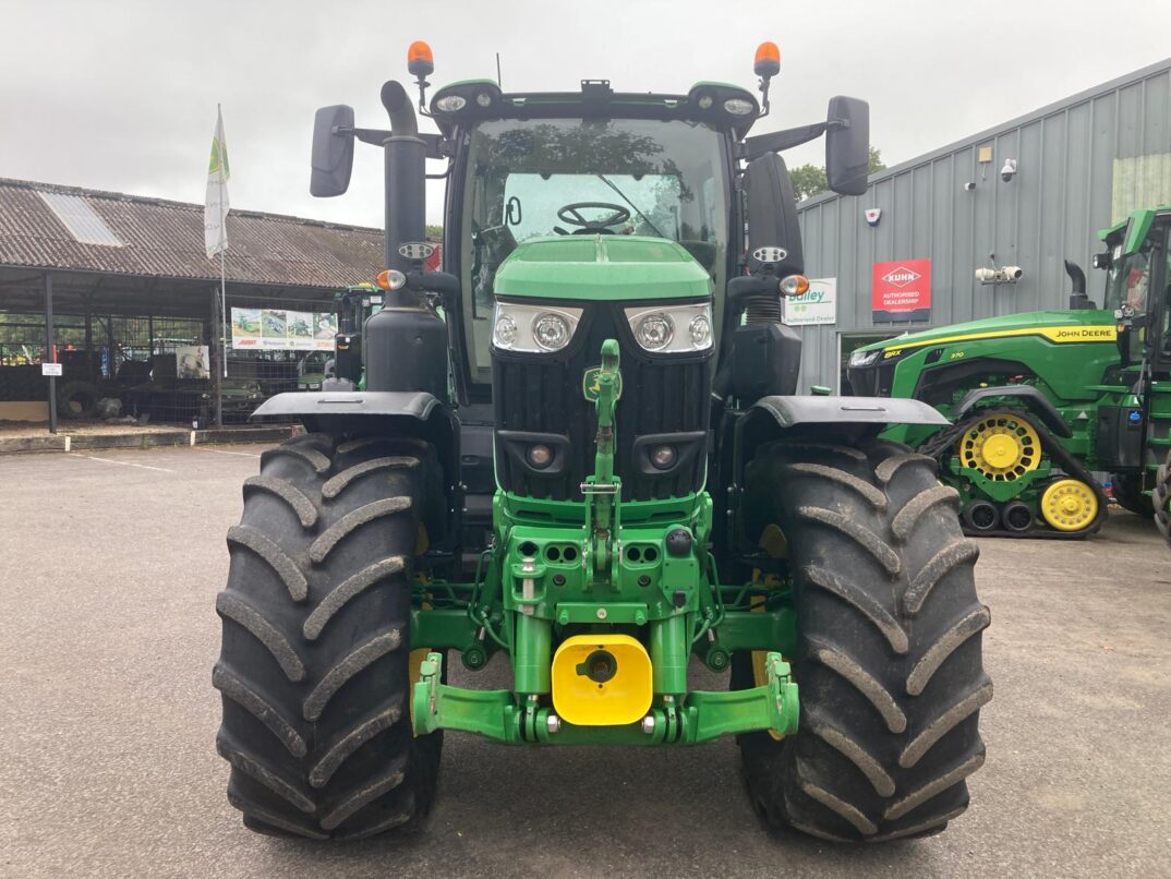 John Deere 6R 250