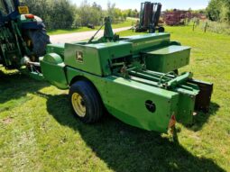 John Deere 465A Conventional Baler full