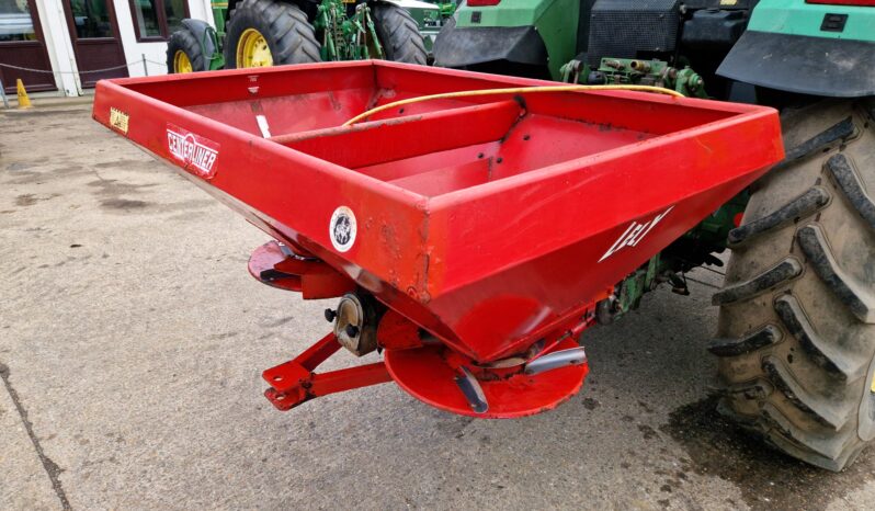 Lely Centerliner fertiliser spreader full