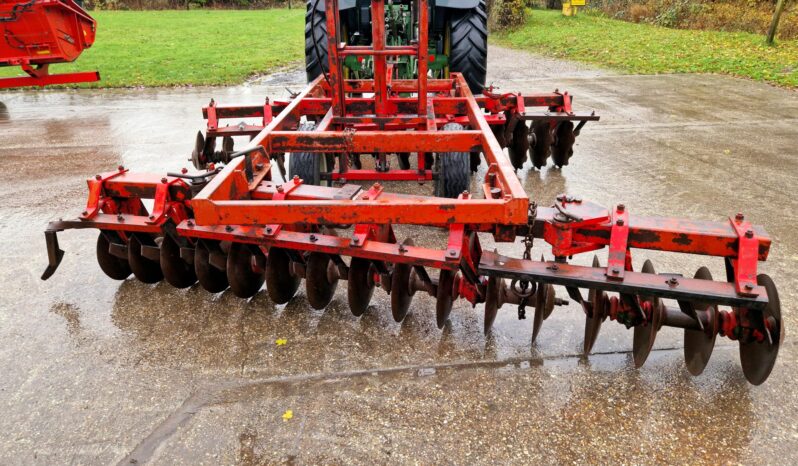 Pettit 76 Series 12′ trailed disc harrows full