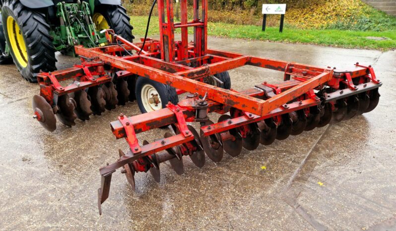 Pettit 76 Series 12′ trailed disc harrows full