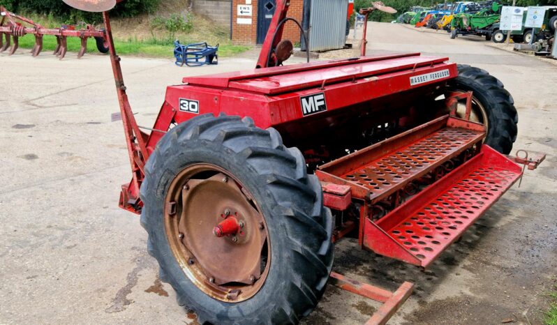 Massey Ferguson 30 3M trailed grain drill full