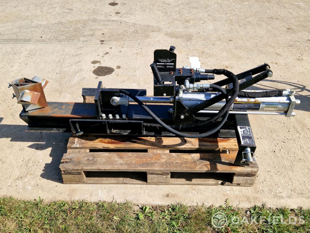 2018 Jansen tractor mounted 14 ton log splitter