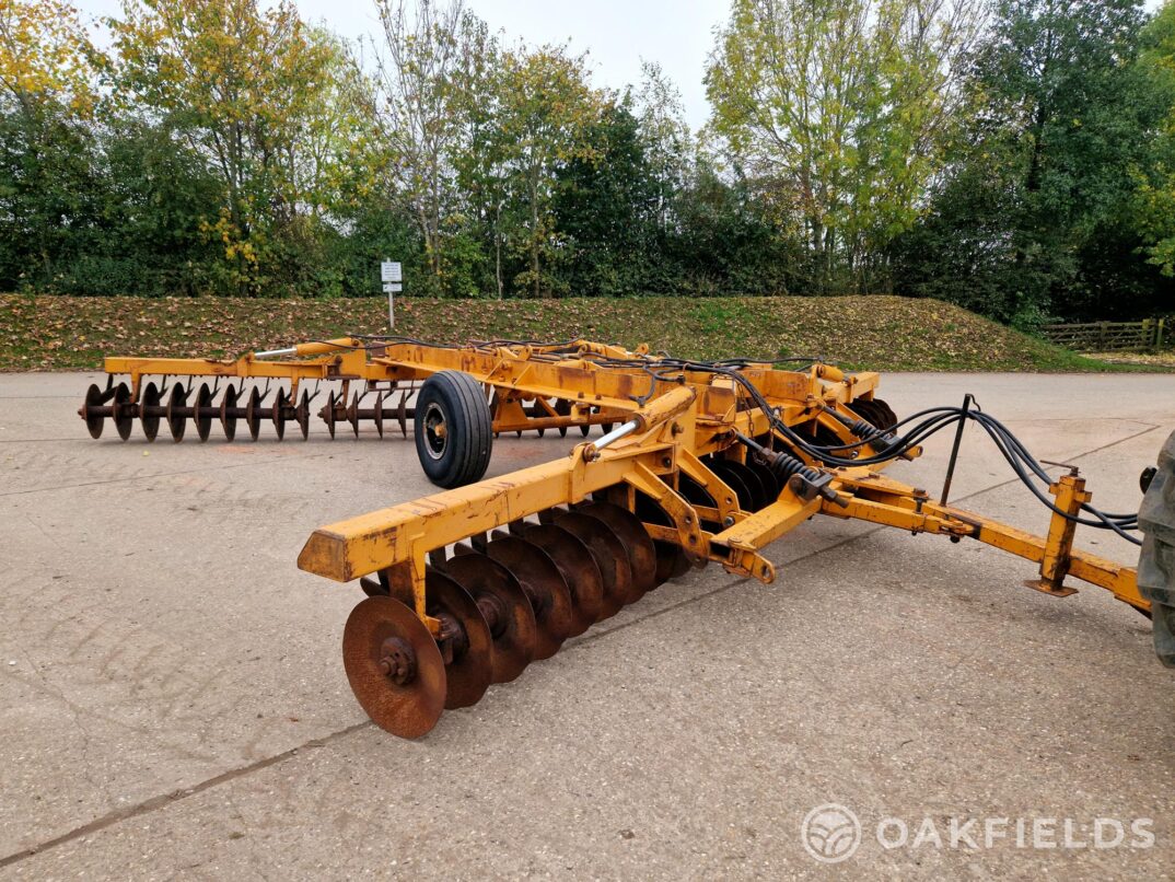 Simba 7m hydraulic folding disc harrows