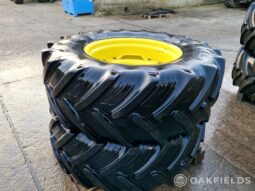 480/70R28 and 580/70R8 wheelset to fit John Deere 7810 full