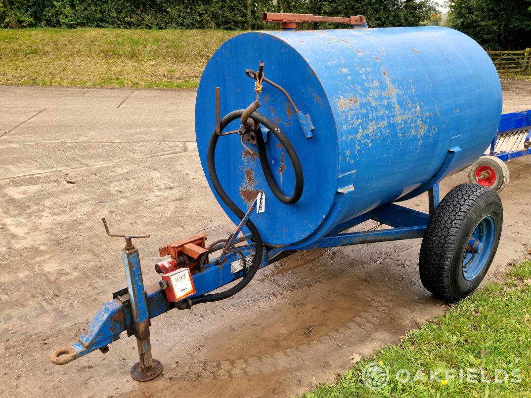 Brian Legg MT 715 fuel bowser