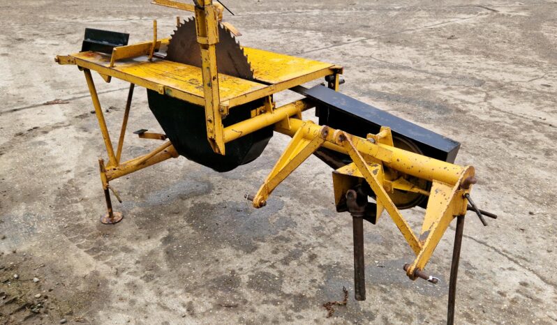 Linkage mounted McConnel Sawbench full