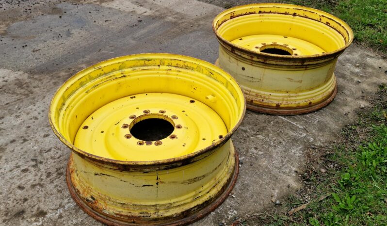 Pair of 18×42 John Deere rear wheel rims full