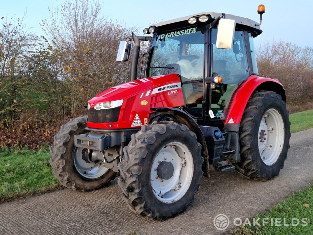 2013 Massey Ferguson 5612 Dyna-4