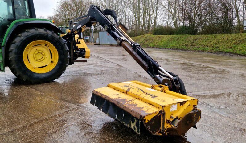 2017 McConnell PA6570T Hedge Cutter full