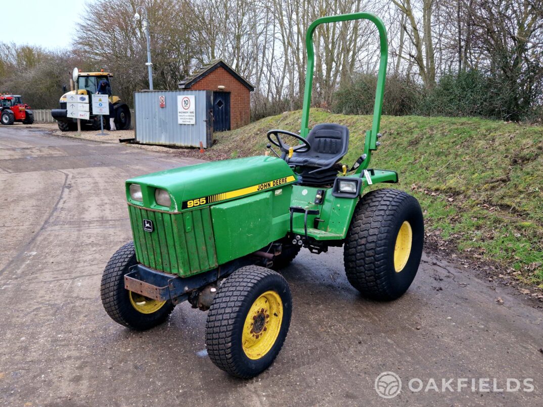 1995 John Deere 955 compact tractor