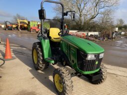 John Deere 3025E full