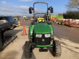 John Deere 3025E full