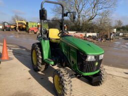 John Deere 3025E full