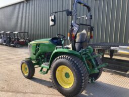 John Deere 3046R full