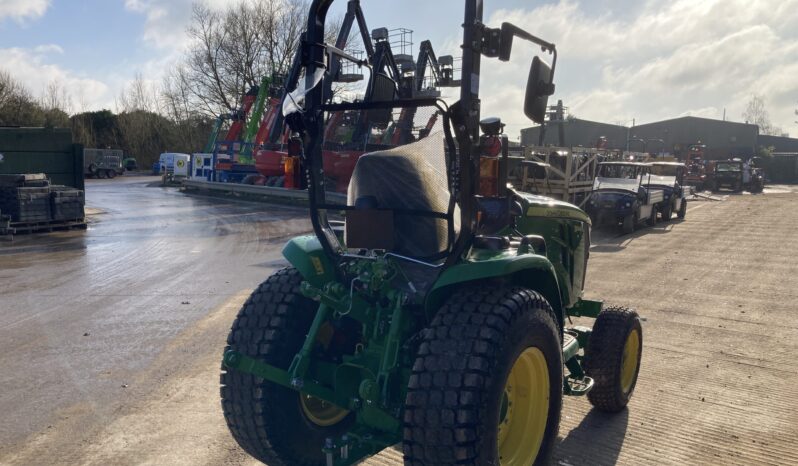 John Deere 3046R full