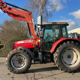 Used Massey Ferguson 5470 Dyna 4 tractor with Loader full