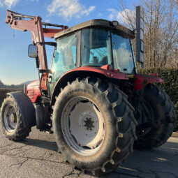 Used Massey Ferguson 5470 Dyna 4 tractor with Loader full