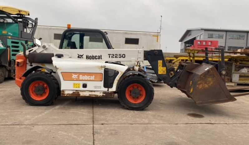 2011 Bobcat T2250 DeadRow For Auction: Dromore – 21st & 22nd February 2025 @ 9:00am full