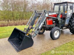 1985 CASE IH 685L 2WD Tractor full