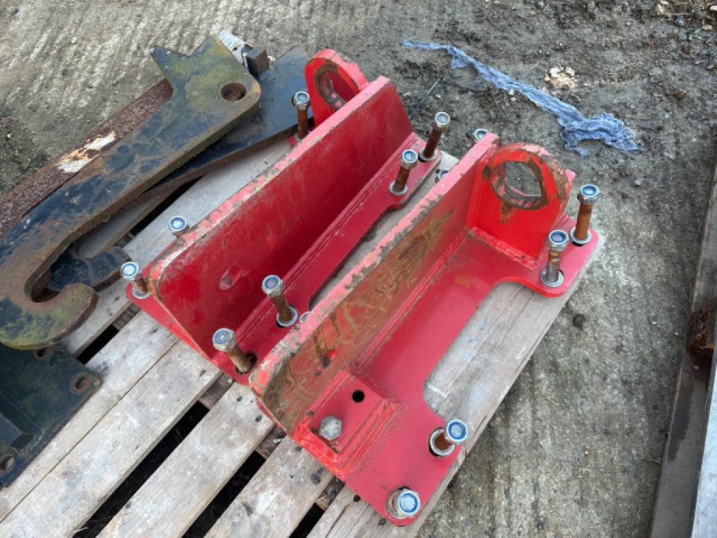 TEAGLE TELEHAWK MATBRO PIN AND CONE BRACKETS 400 + VAT