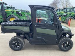 John Deere XUV875M full