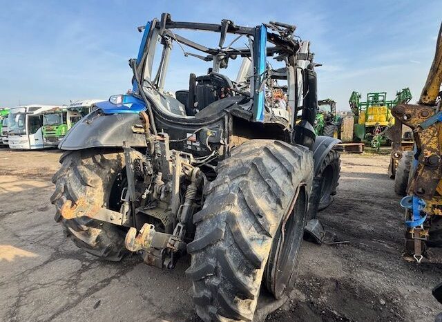 Valtra N134 Agricultural Tractor full