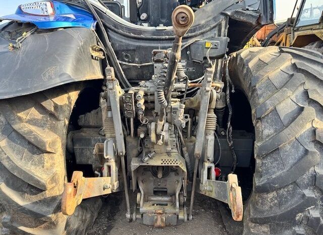 Valtra N134 Agricultural Tractor full