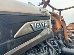 Valtra T215 Agricultural Tractor full