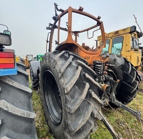 Valtra T215 Agricultural Tractor full