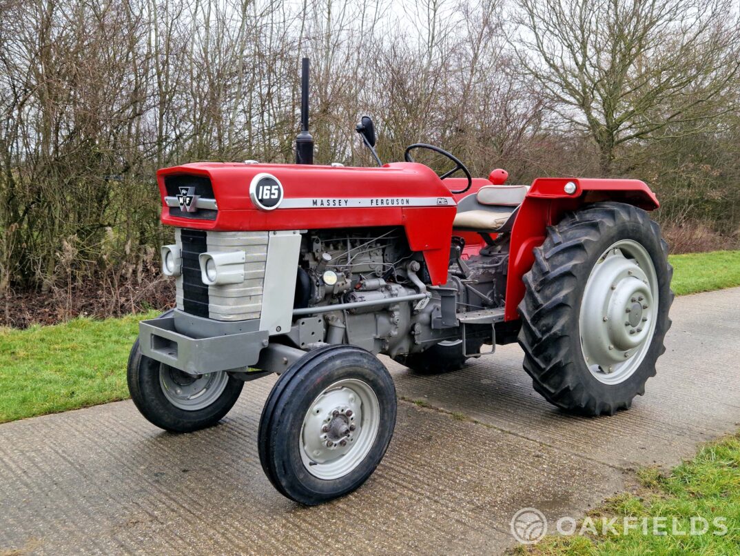 1968 Massey Ferguson 165 2WD Tractor