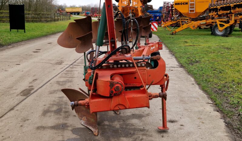 Kvernland LD 85-240 5 furrow plough full